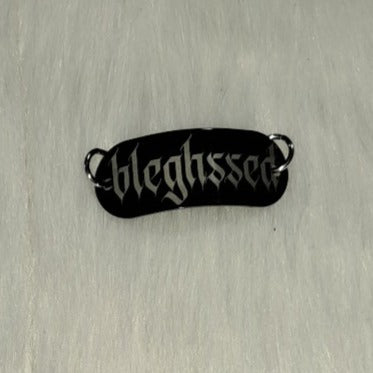 bleghssed metal shoe tag